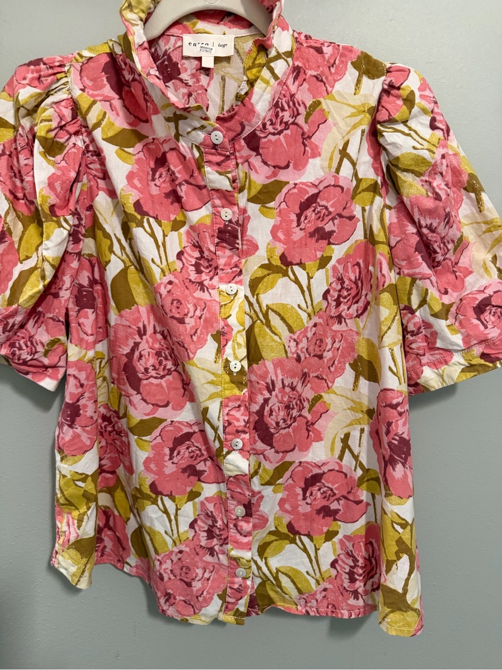entro Pink and Green Floral Puff-Sleeve Button Front Blouse